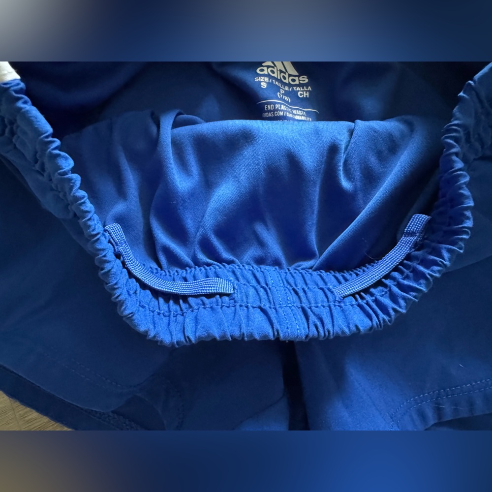 ADIDAS RUNNING SHORTS SIZE 7/8 - Picture 3 of 8